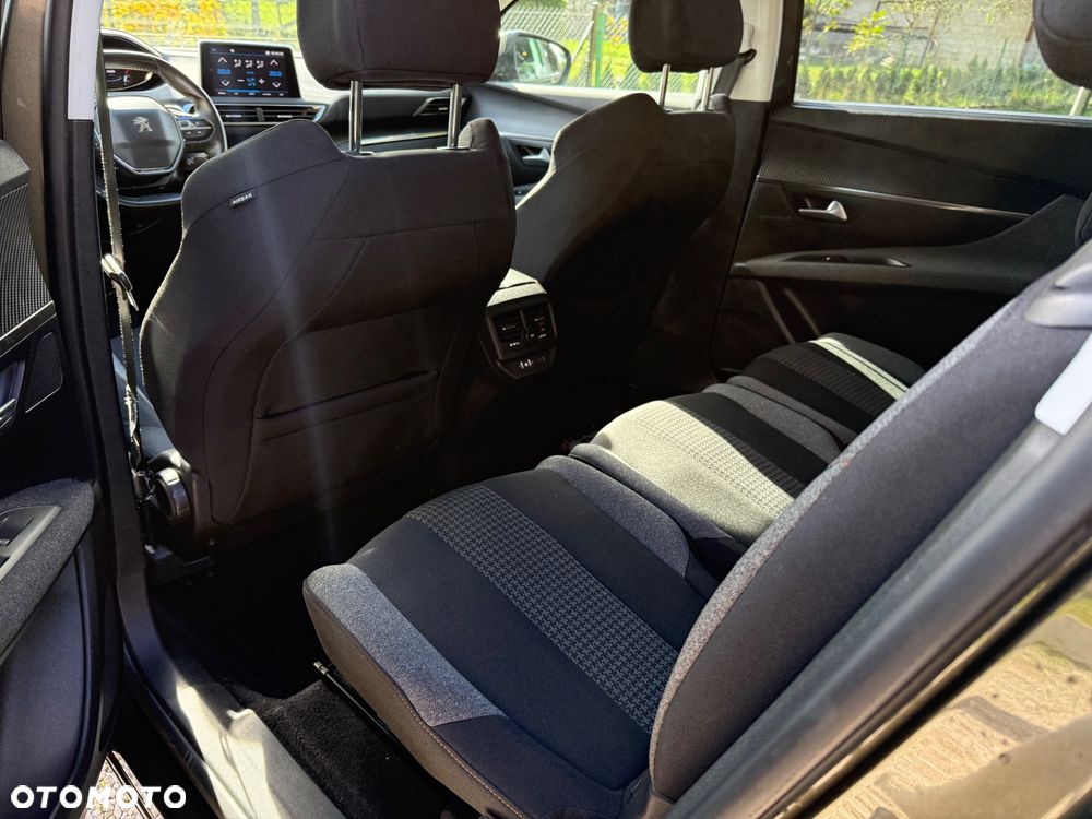 Peugeot 5008 1.5 BlueHDi Allure S&S EAT8 - 12