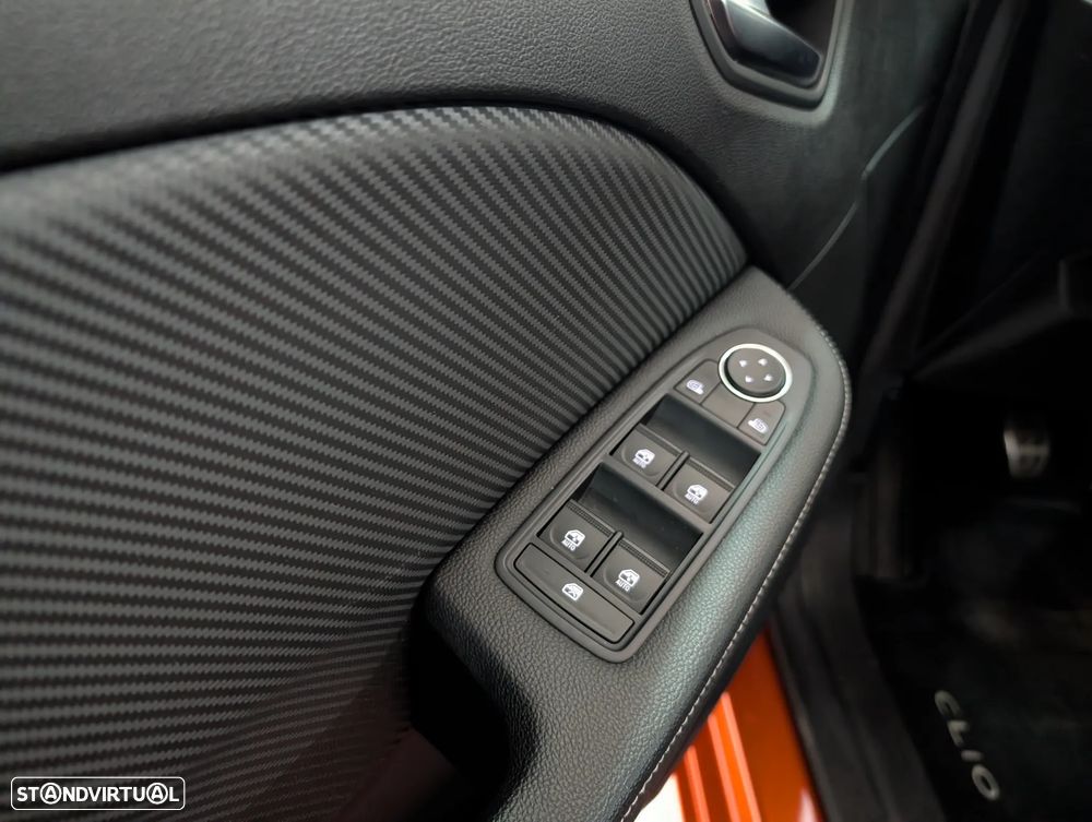 Renault Clio TCe 90 R.S. LINE - 12