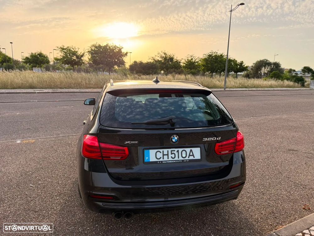 BMW 320 d Sport Line - 9