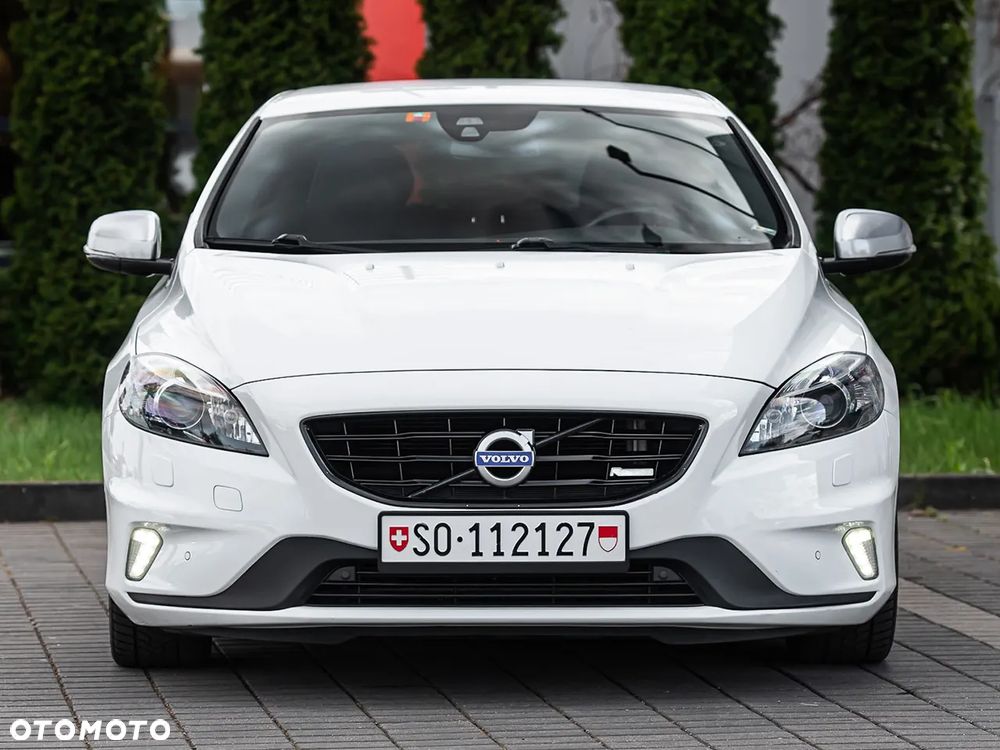 Volvo V40 T4 R-Design - 4