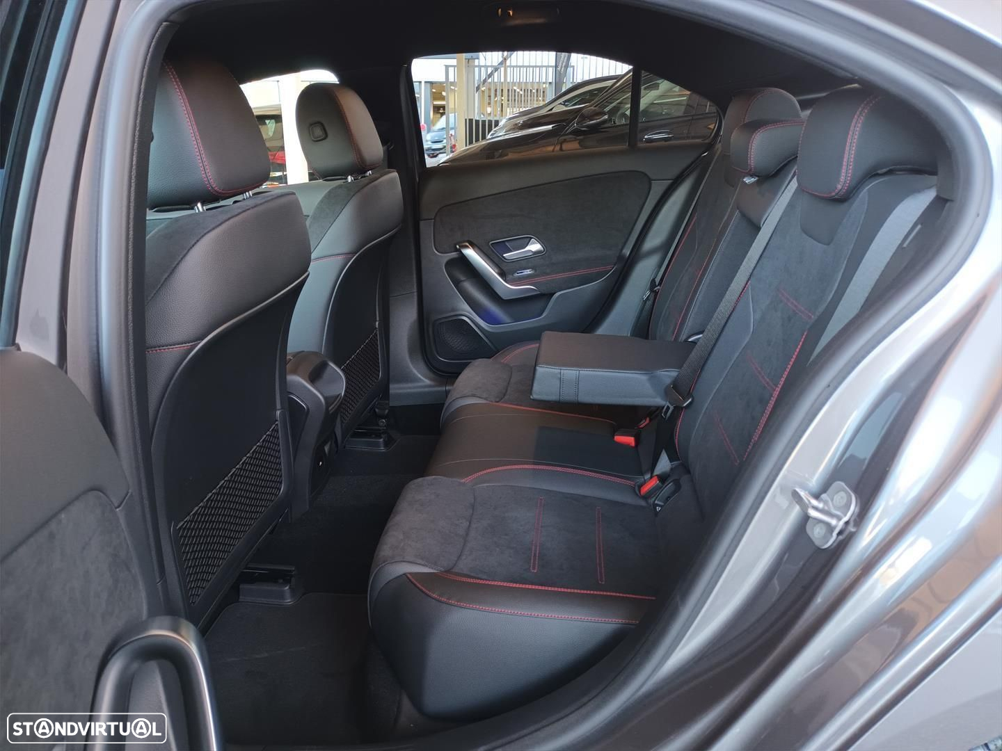 Mercedes-Benz A 180 Limousine d - 13