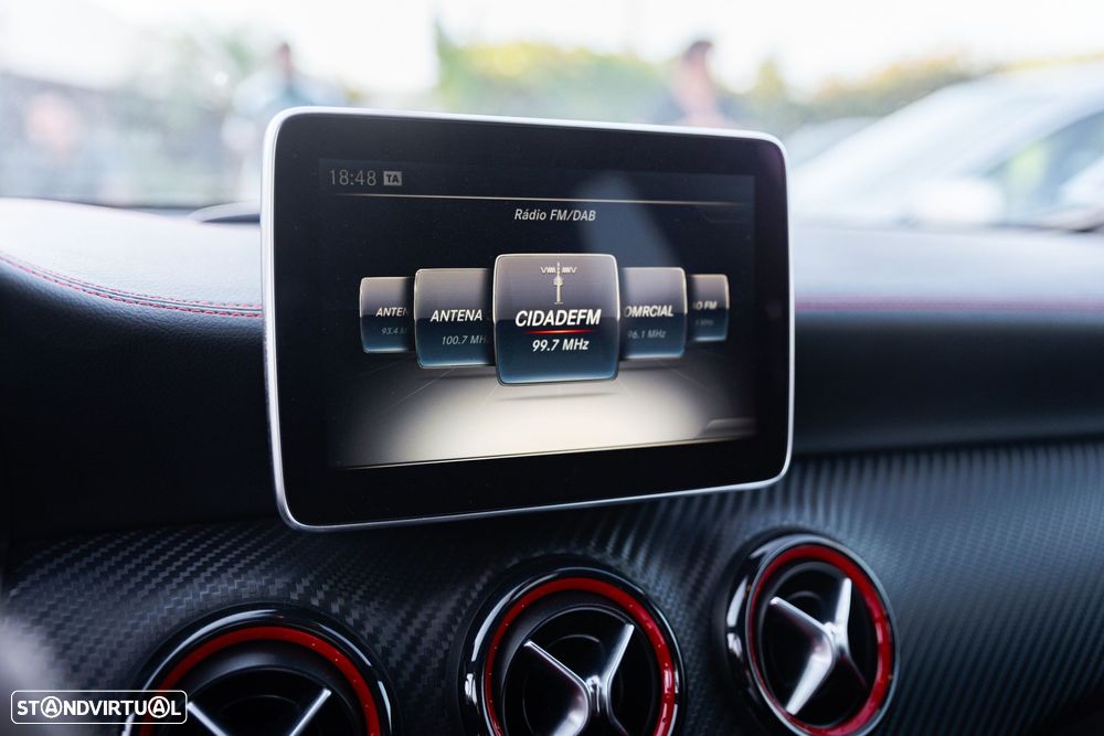 Mercedes-Benz A 45 AMG 4-Matic - 10