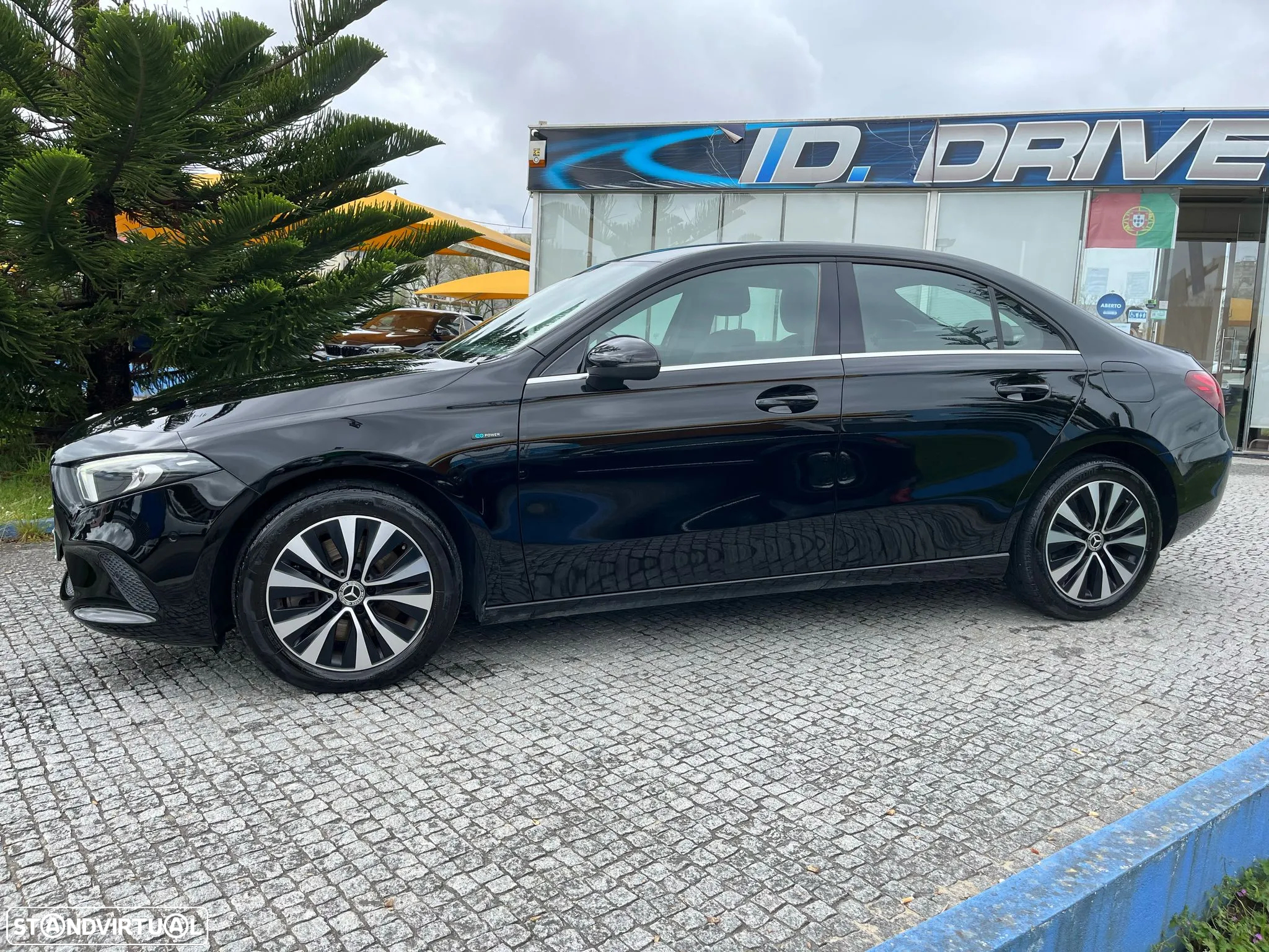 Mercedes-Benz A 250 Limousine e Style Plus - 12