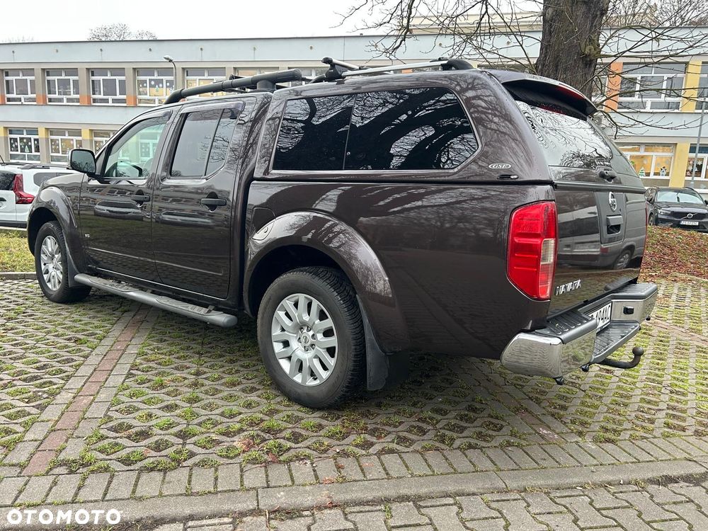 Nissan Navara 3.0 D V6 - 18