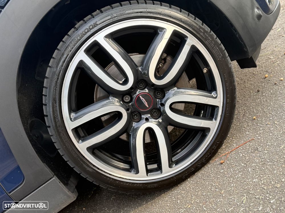 MINI Clubman Cooper SD ALL4 Auto Desportiva - 16