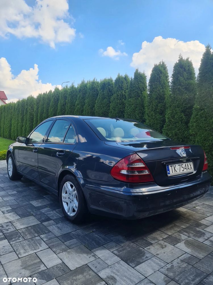 Mercedes-Benz Klasa E 200 CDI Classic DPF - 4