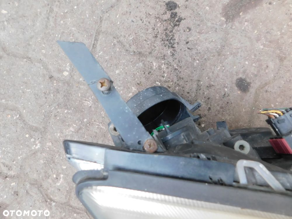 Lampa prawa przód OPEL VECTRA C SIGNUM GTS XENON HELLA - 3