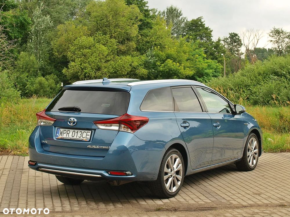 Toyota Auris - 10