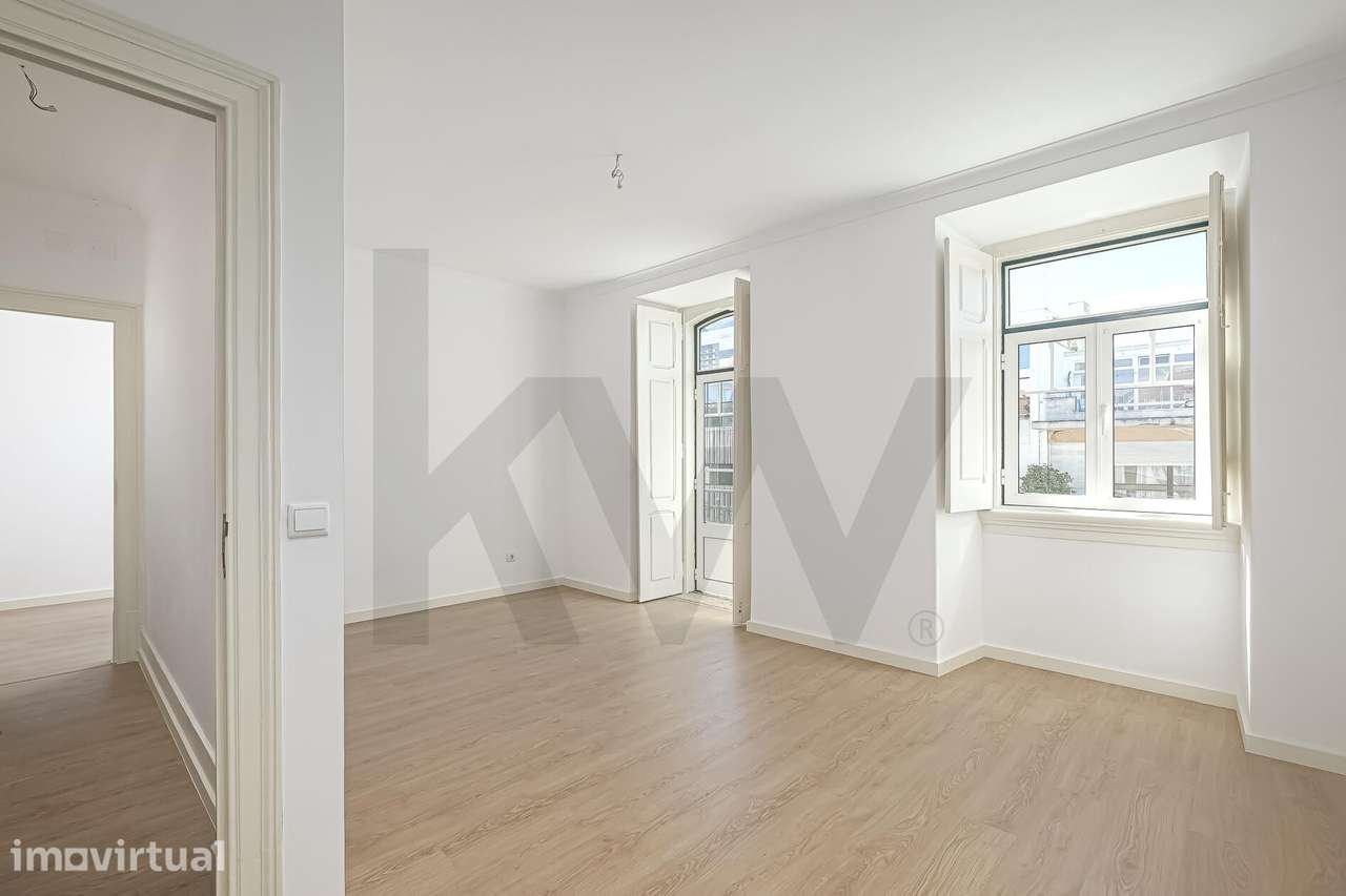 Apartamento T3 situado nas Avenidas Novas - Grande imagem: 3/18