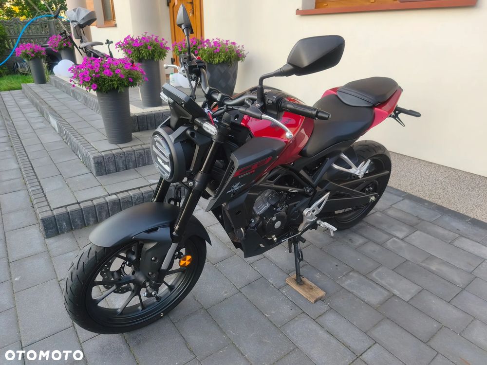 Honda CB - 8