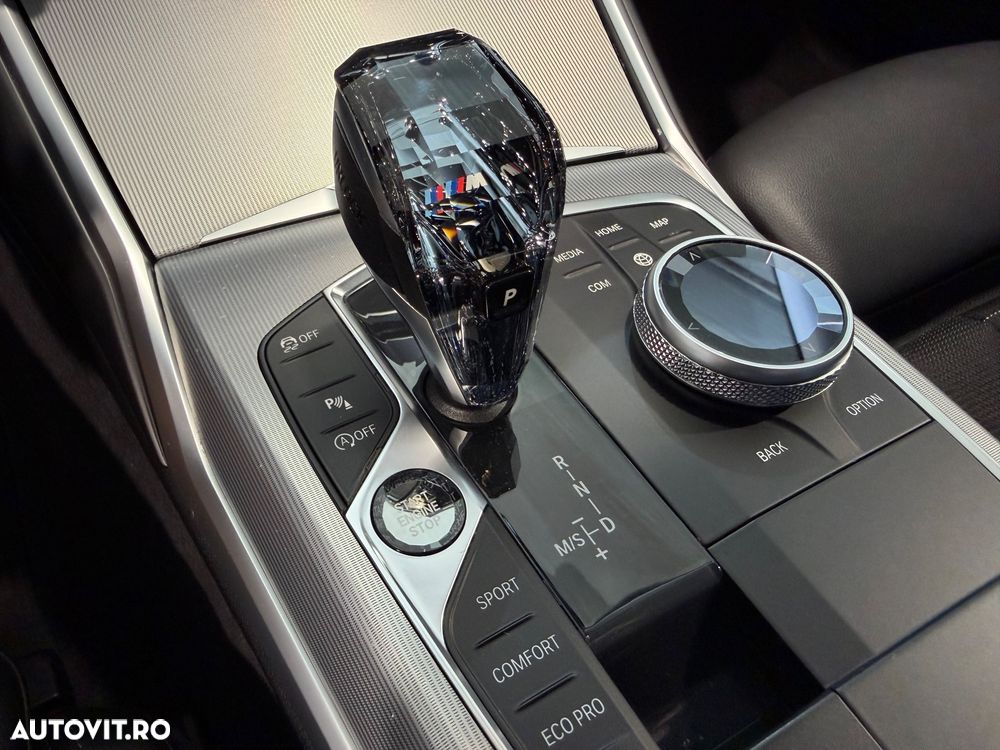 BMW Seria 3 320d xDrive AT Sport Line - 29