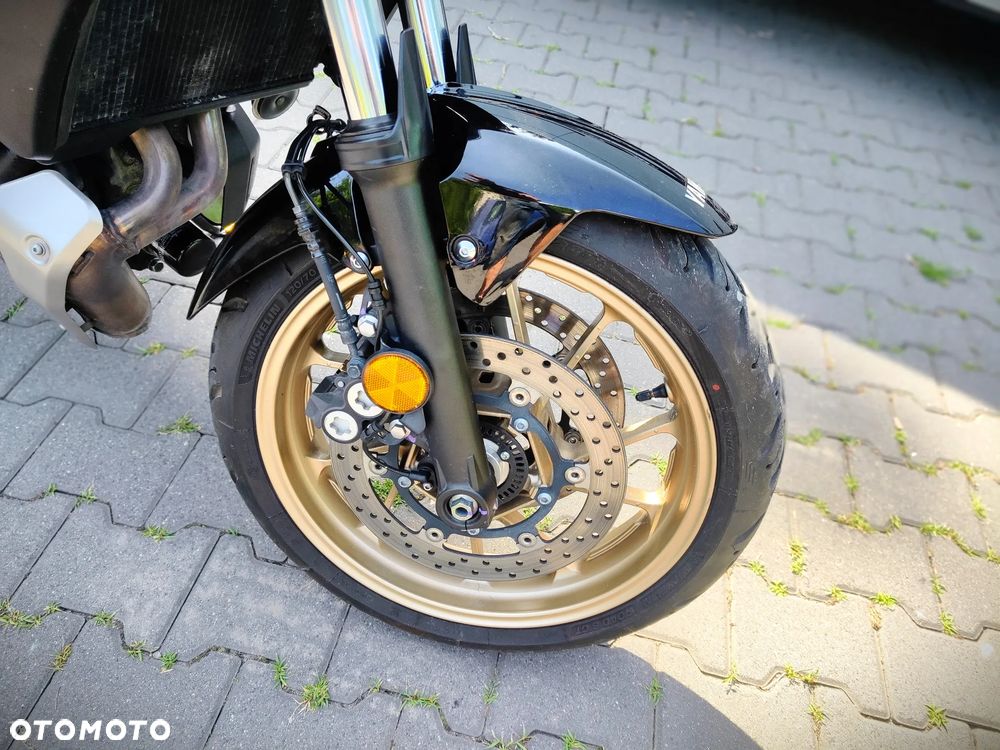 Yamaha MT - 22