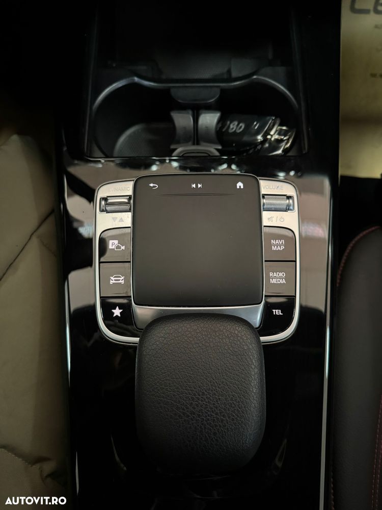 Mercedes-Benz A 180 d Sedan 7G-DCT AMG Line - 27