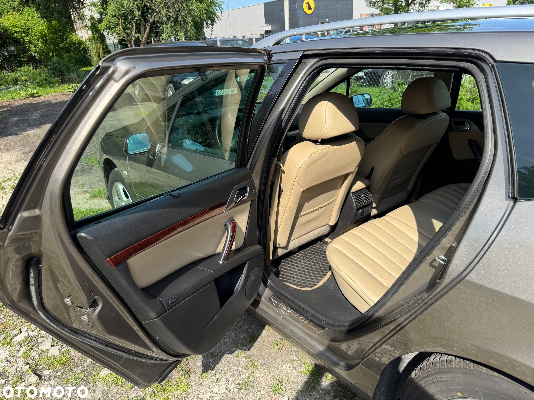 Peugeot 407 - 8
