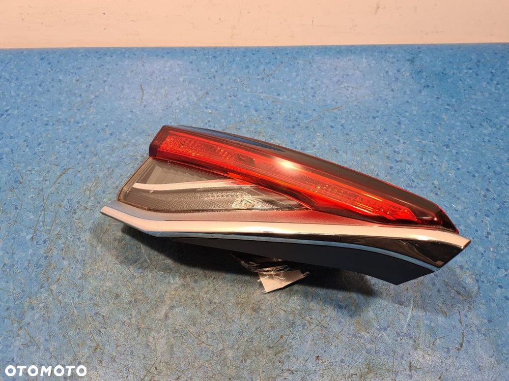 TOYOTA COROLLA E21 LAMPA TYŁ LEWA WEWNĘTRZNA 81590-02C20-00 - 6