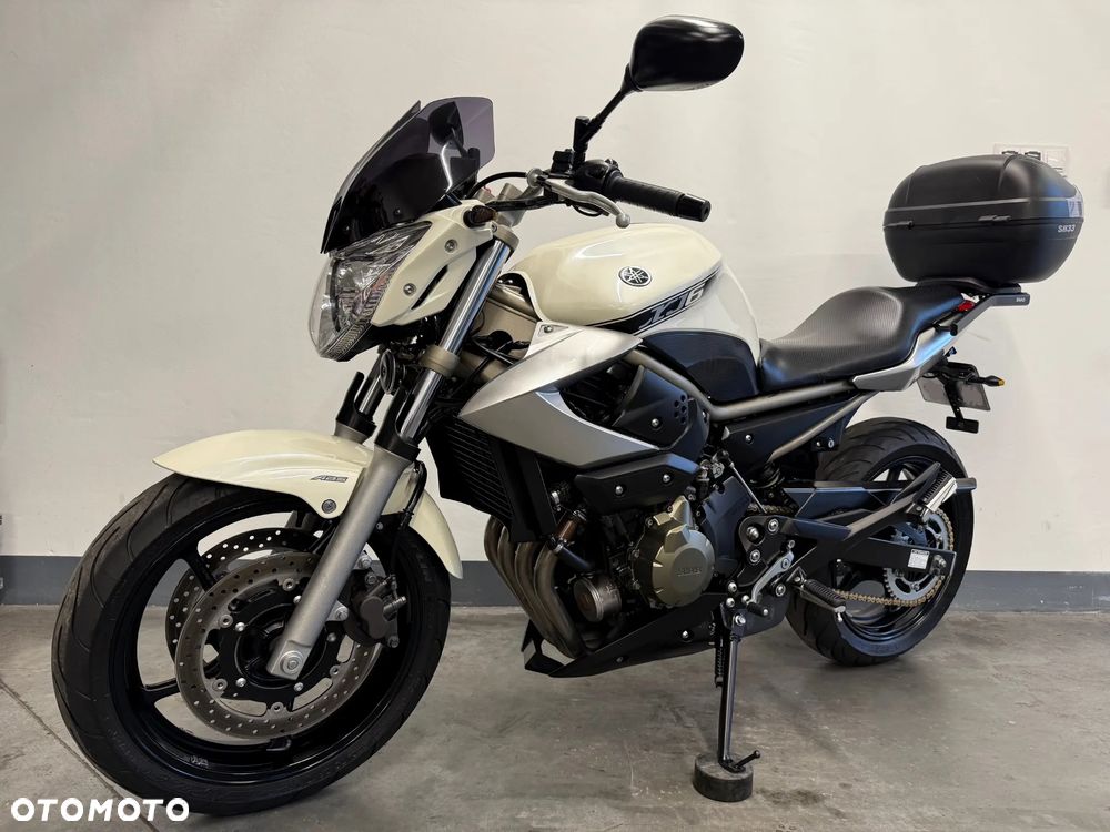 Yamaha XJ - 6