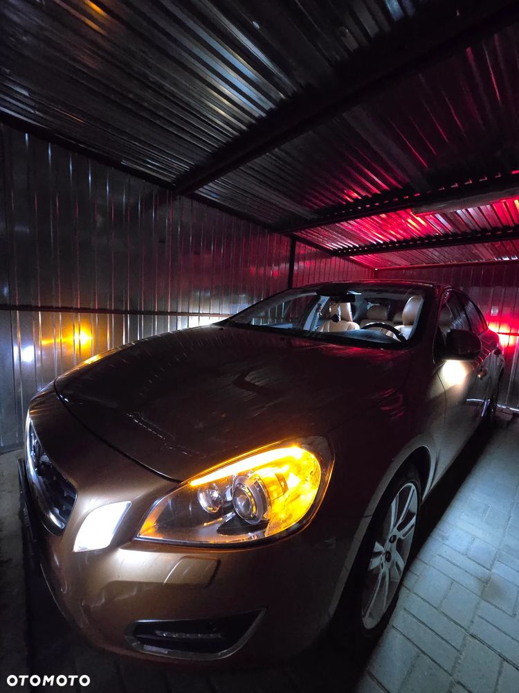 Volvo S60 - 18