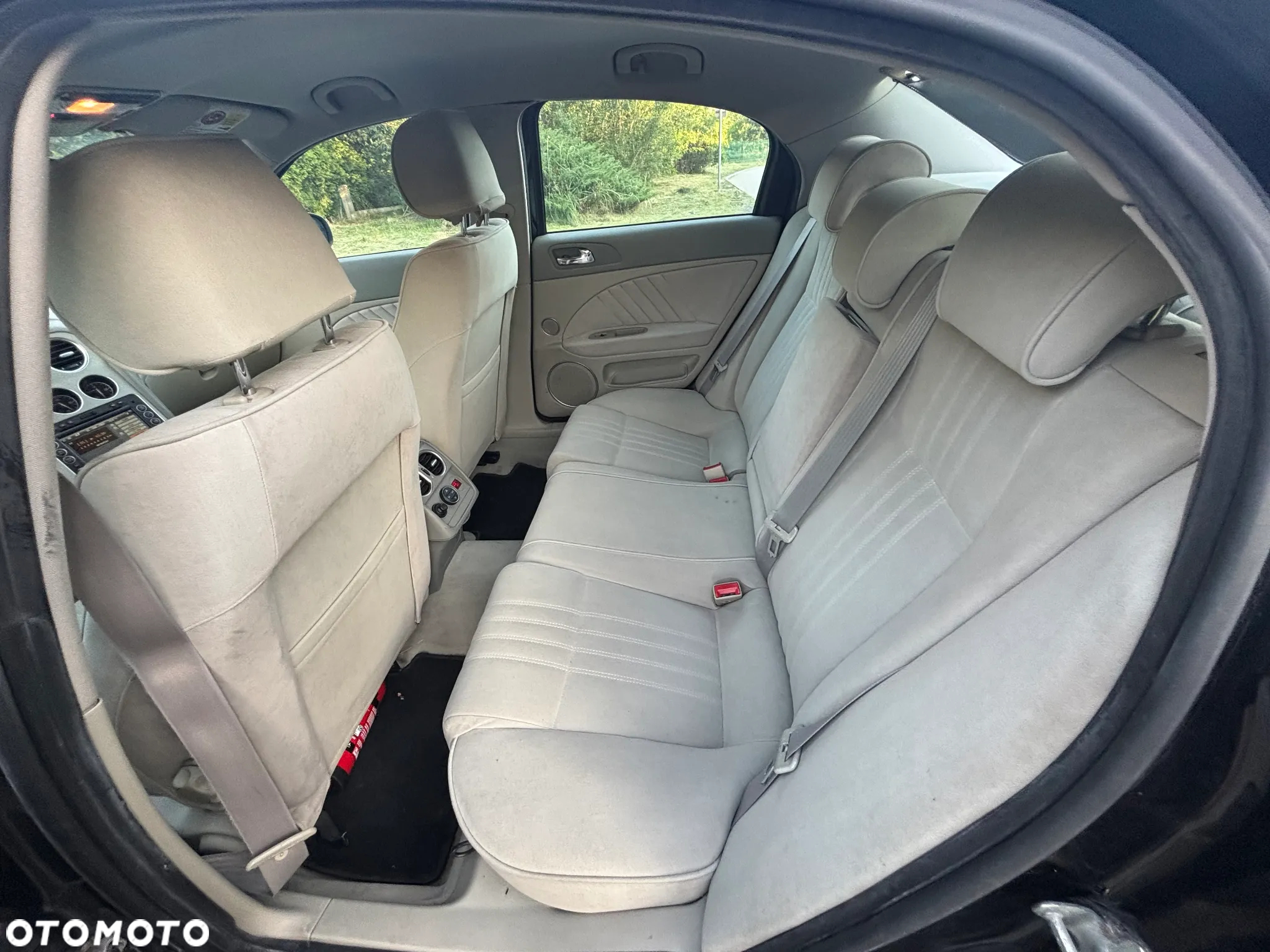 Alfa Romeo 159 1.9 JTDM 16V DPF Distinctive - 9