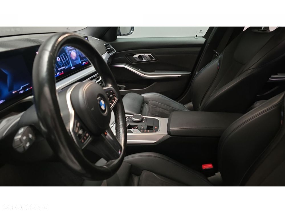 BMW Seria 3 320d xDrive mHEV M Sport - 30