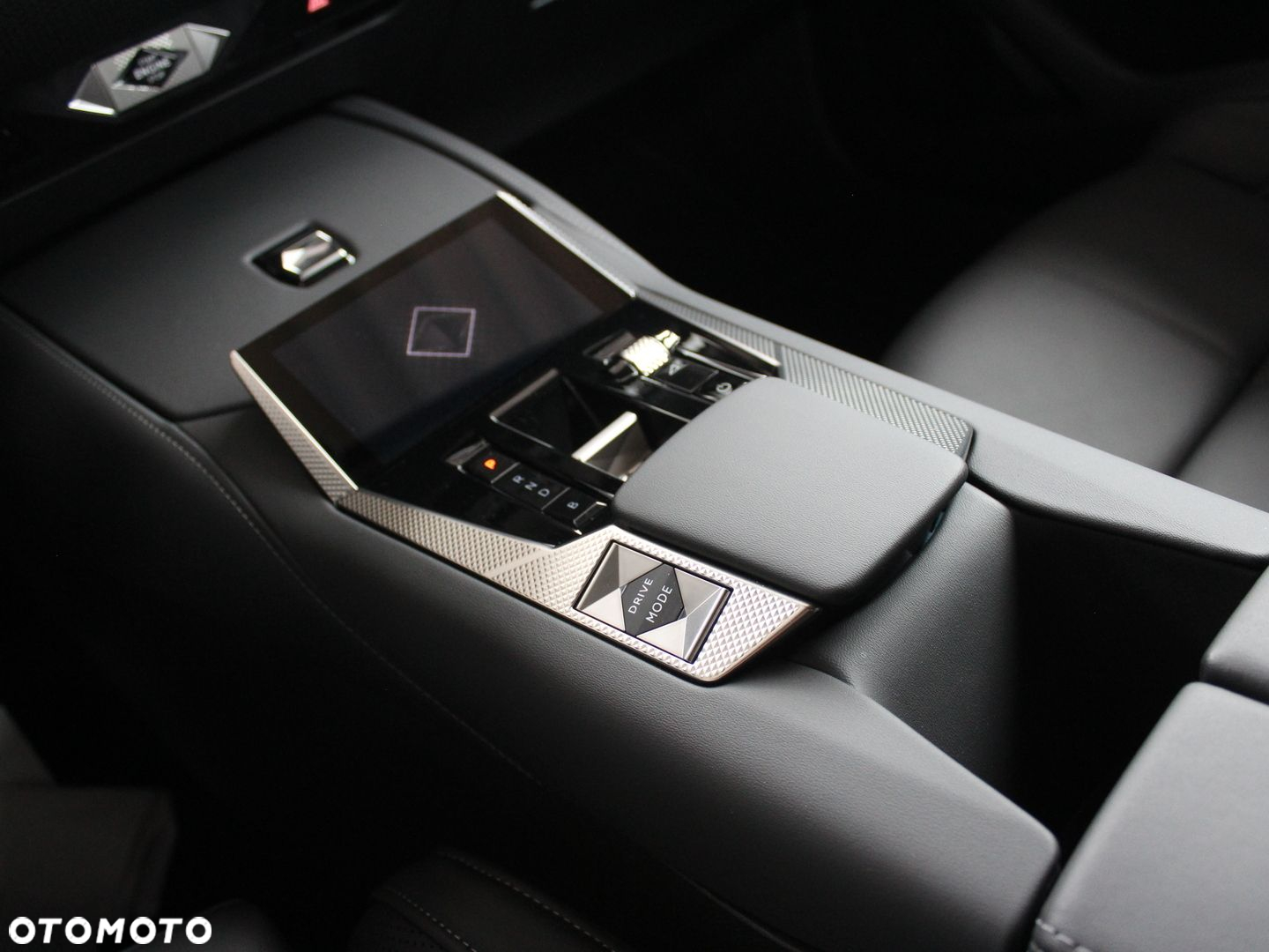 DS Automobiles DS 4 - 12