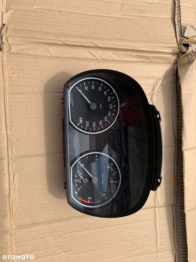 LICZNIK BMW 1 E87 07-14 2.0D 1024952-93 EUROPA