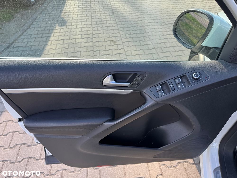 Volkswagen Tiguan - 24