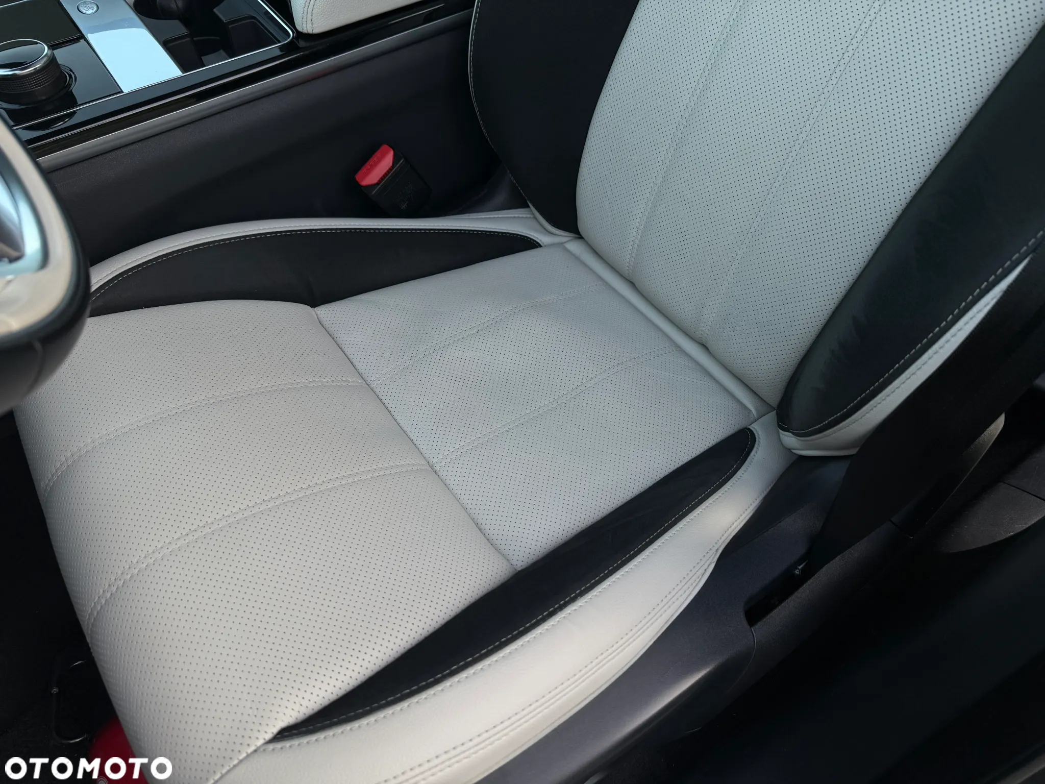 Land Rover Range Rover Velar 2.0 Si4 GPF R-Dynamic SE - 16