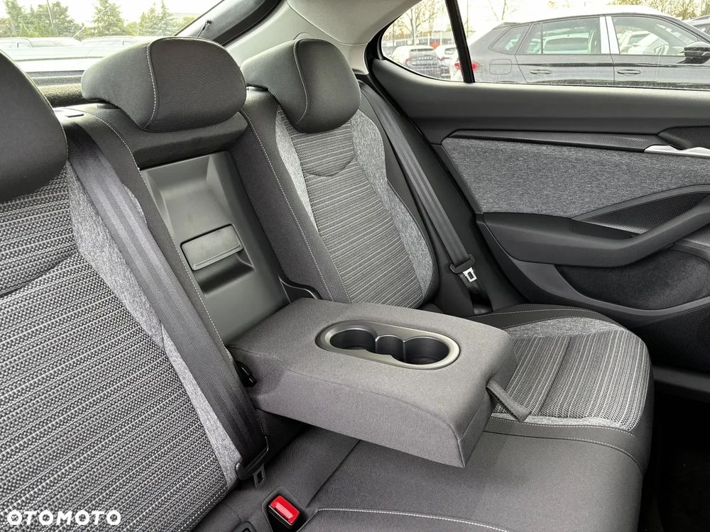 Skoda Superb 2.0 TDI SCR 4x4 Edition 130 DSG - 9