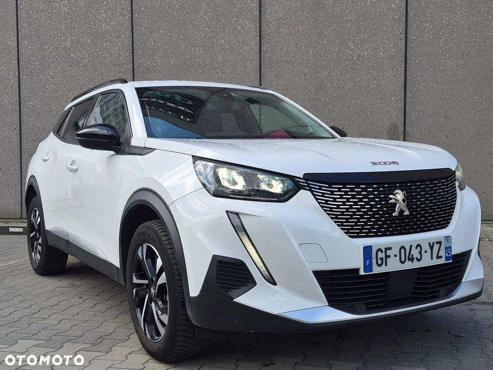 Peugeot 2008 1.5 BlueHDi Allure S&S EAT8 - 1