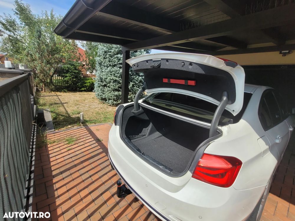 BMW Seria 3 320d xDrive AT Sport Line - 23