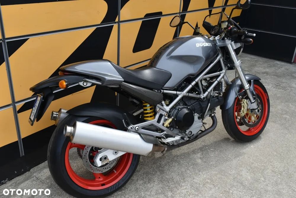Ducati Monster - 4