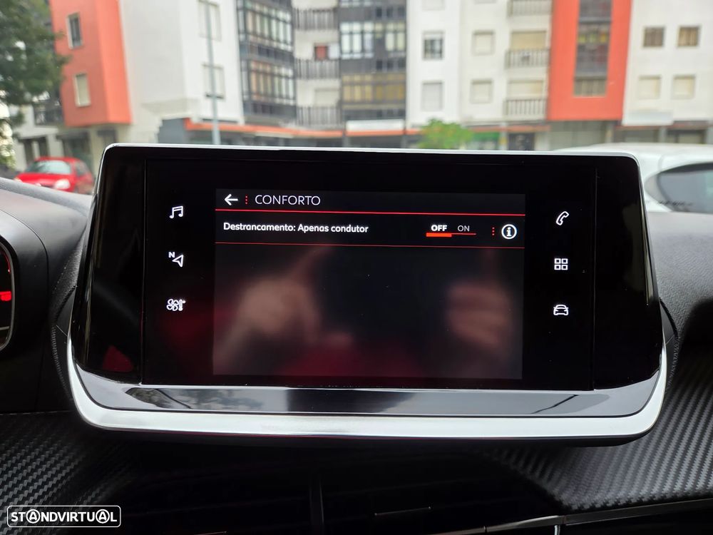 Peugeot 2008 PureTech 130 EAT8 Allure - 52