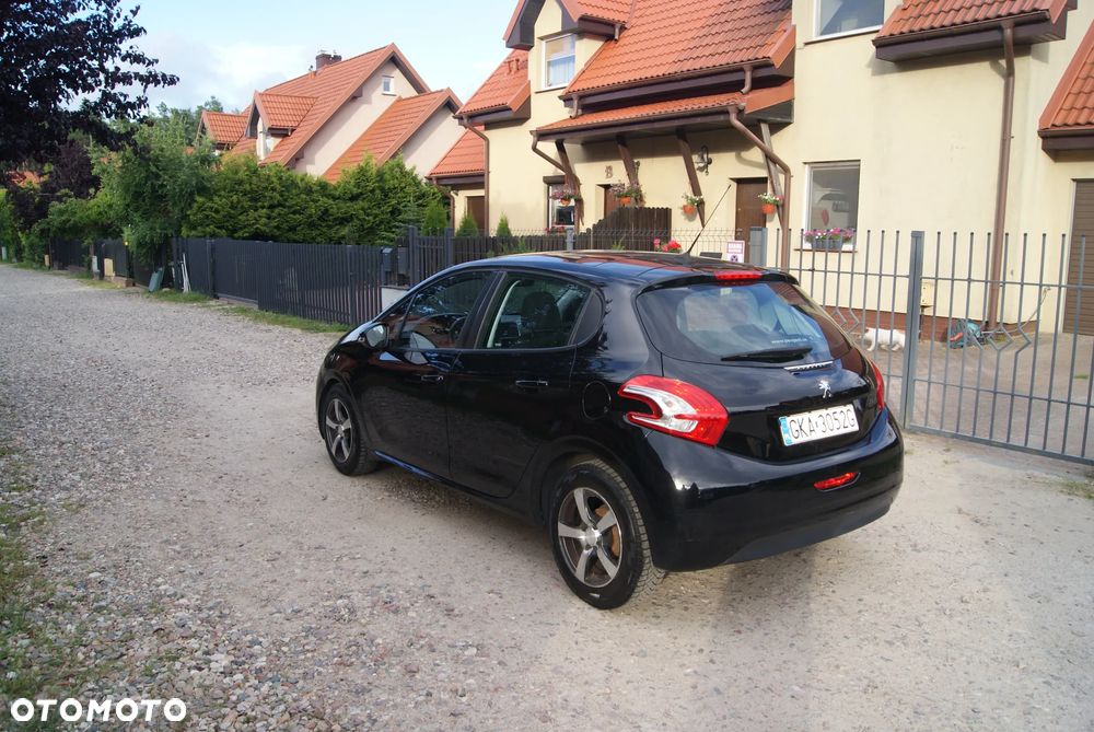 Peugeot 208 82 VTI Allure - 6