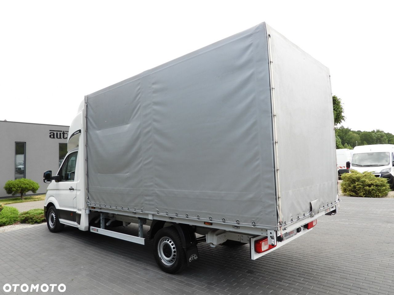 Volkswagen CRAFTER  PLANDEKA 8 PALET TEMPOMAT LEDY KLIMATYZACJA  180KM - 11