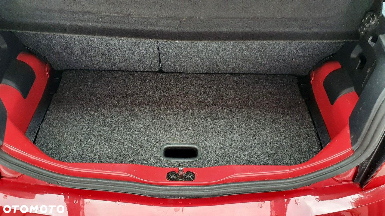 Volkswagen up! - 19