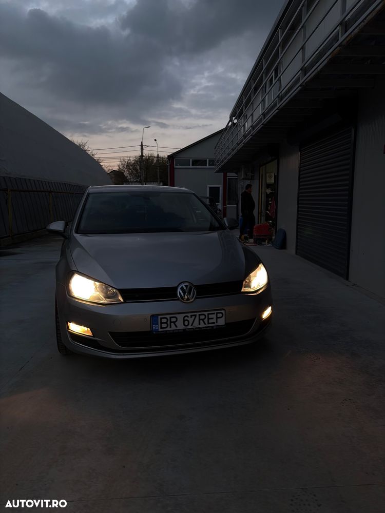 Volkswagen Golf - 31