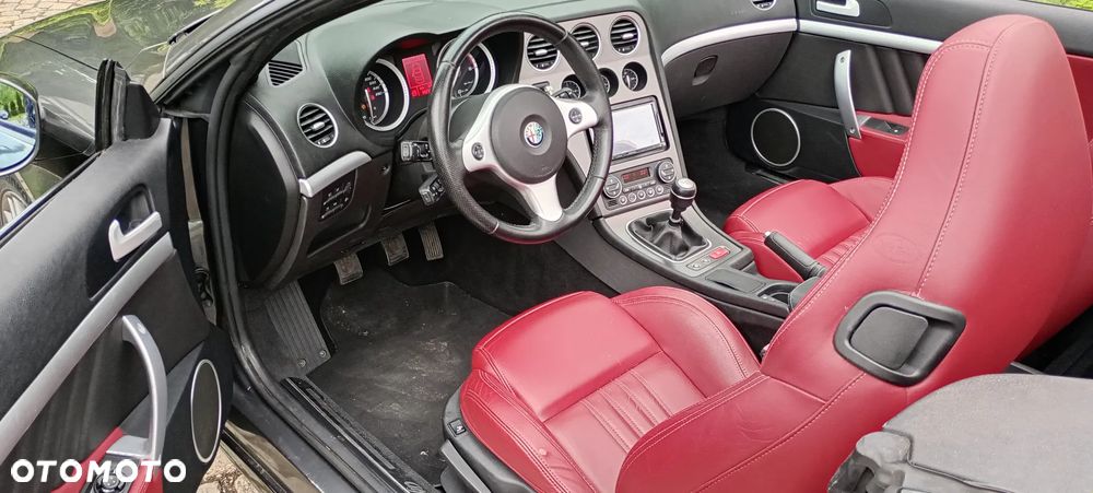 Alfa Romeo Spider 2.4 JTDM 20V DPF - 13