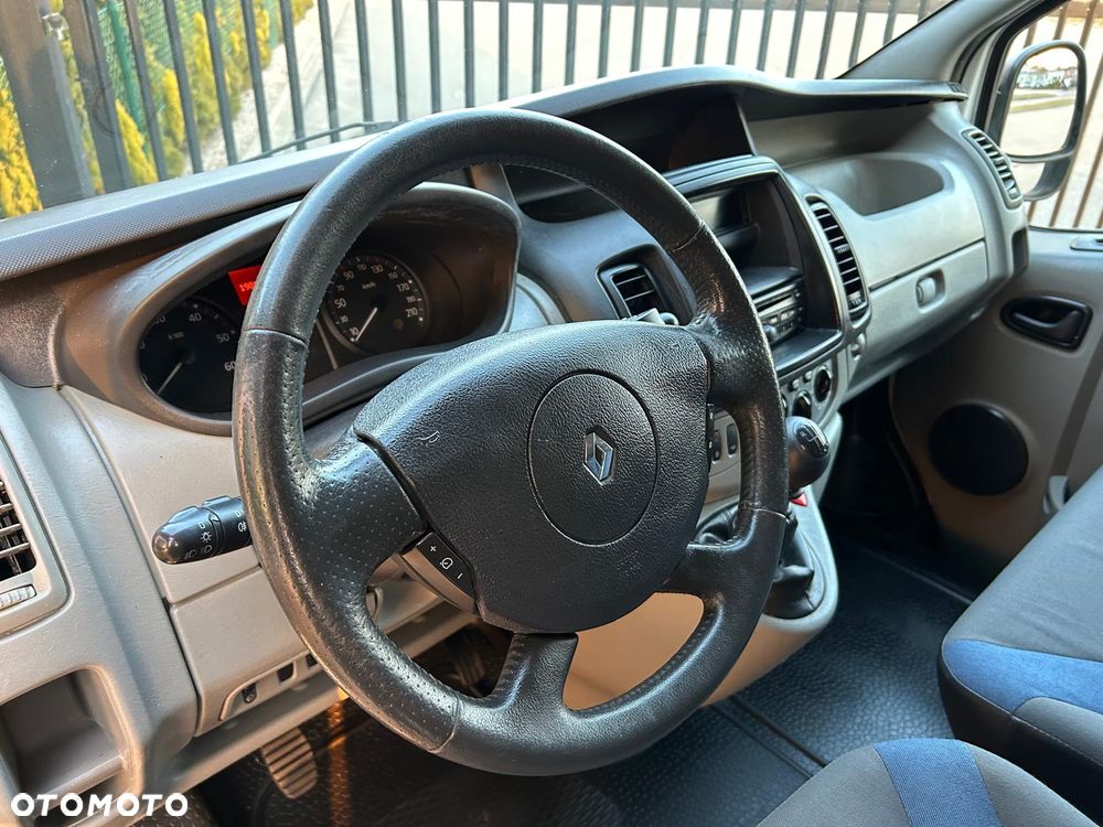 Renault Trafic - 17