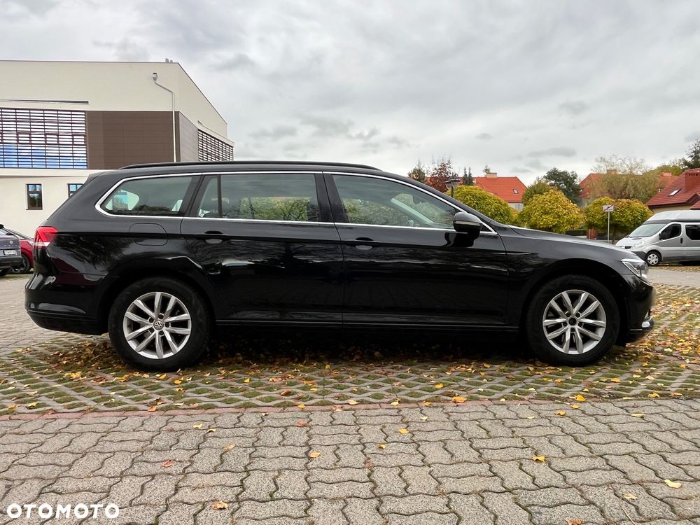 Volkswagen Passat 2018 photo 2
