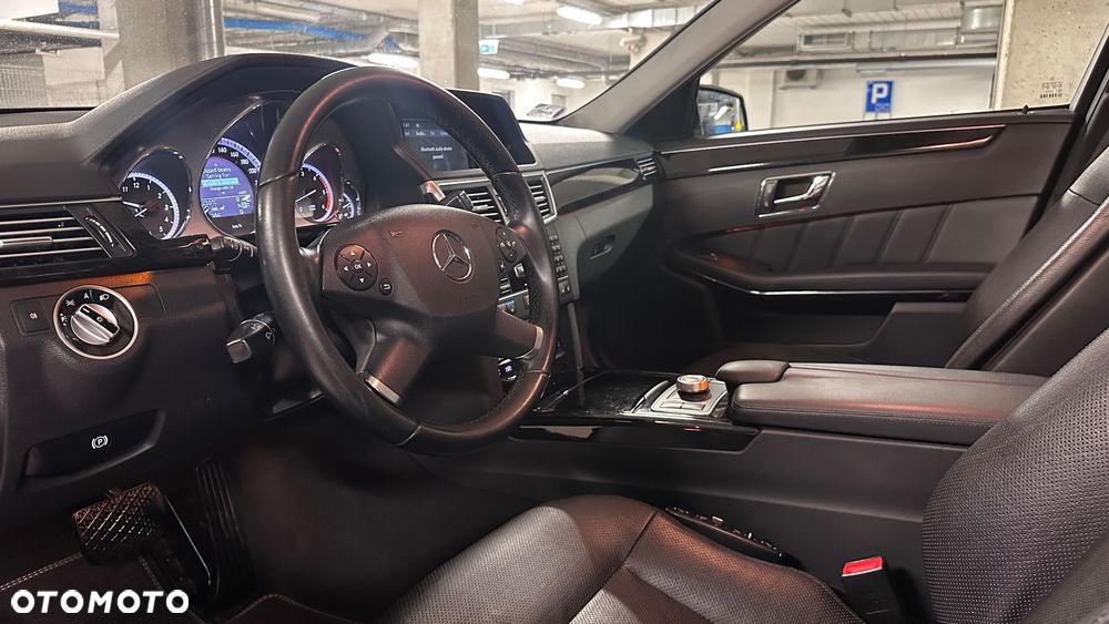 Mercedes-Benz Klasa E 350 CDI DPF 4Matic BlueEFFICIENCY 7G-TRONIC Avantgarde - 18