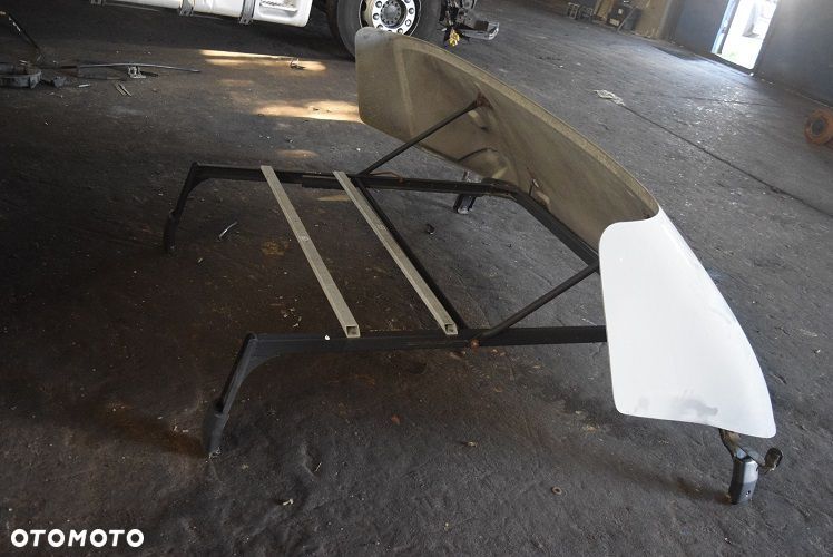 MAN F2000 OWIEWKA DACHOWA SPOILER - 2