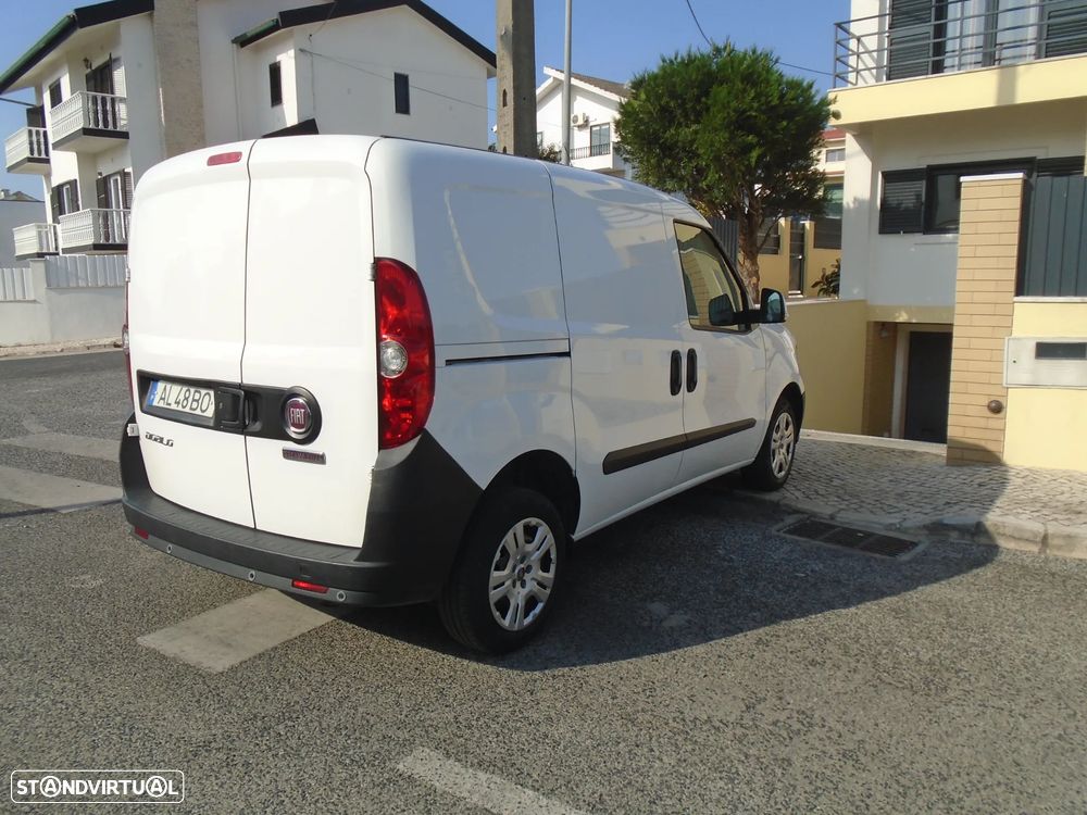 Fiat Doblo 1.3 M-JET 95 CV-  3 LUGARES-NACIONAL- IVA DEDUTIVEL - 5