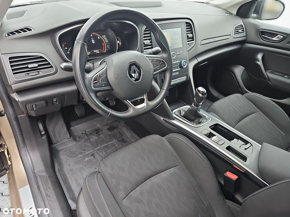 Renault Megane 1.5 Blue dCi Limited - 11