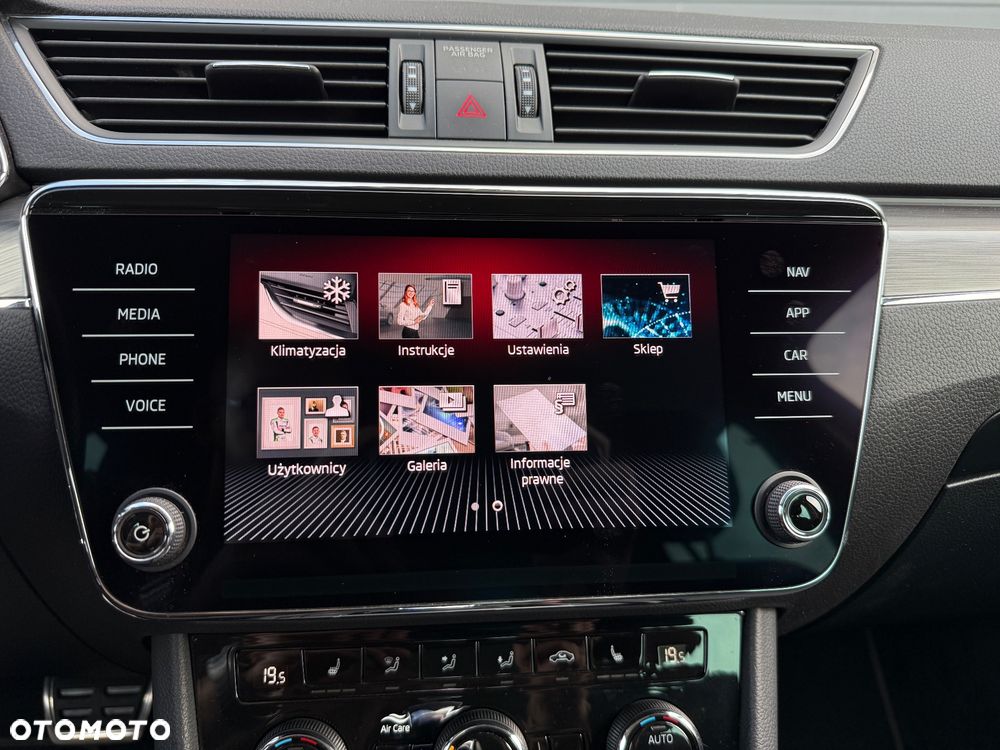 Skoda Superb 2.0 TDI SCR 4x4 Scout DSG - 33