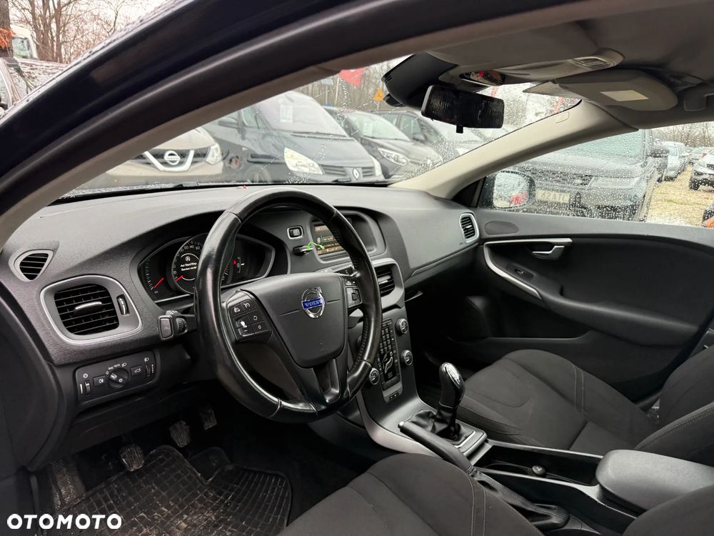 Volvo V40 D2 Kinetic - 22