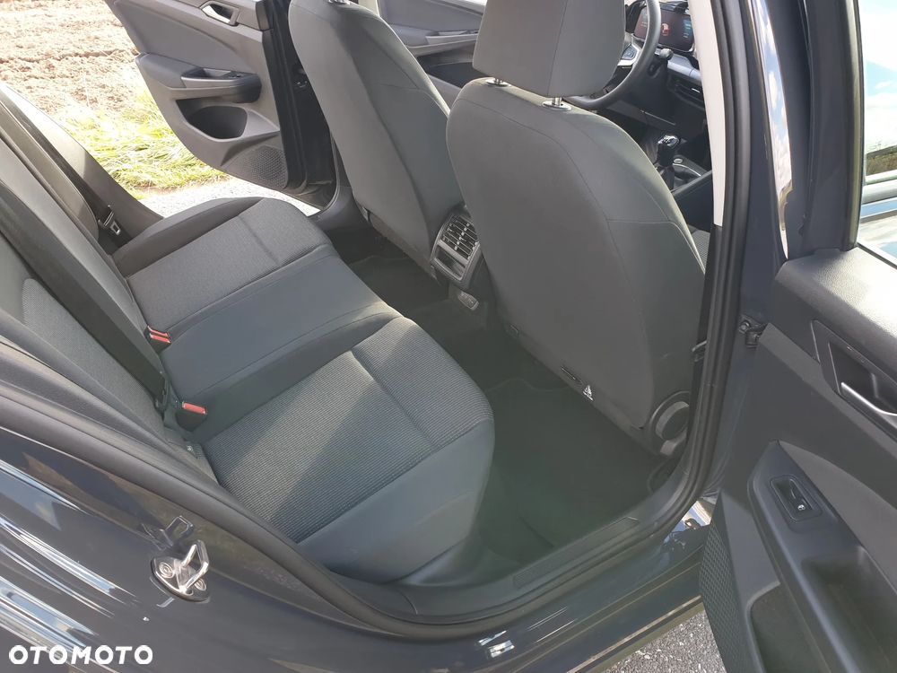 Volkswagen Golf - 16