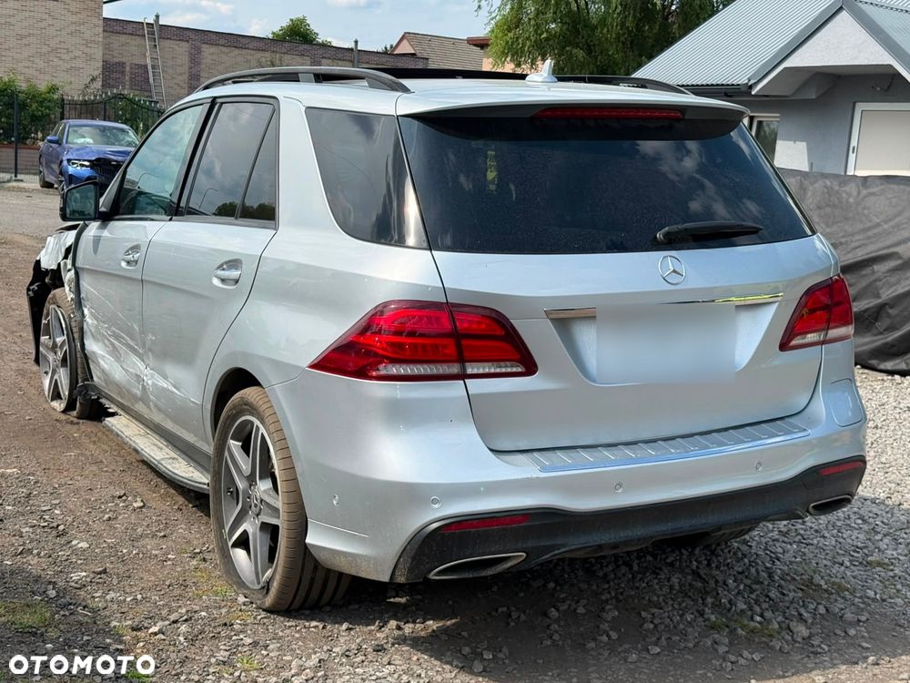 Mercedes-Benz GLE 500 e 4Matic 7G-TRONIC - 10