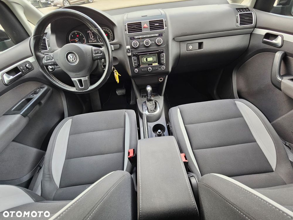 Volkswagen Touran 2.0 TDI DPF DSG Life - 12