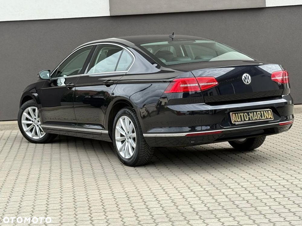 Volkswagen Passat Variant 1.6 TDI SCR DSG Comfortline - 16