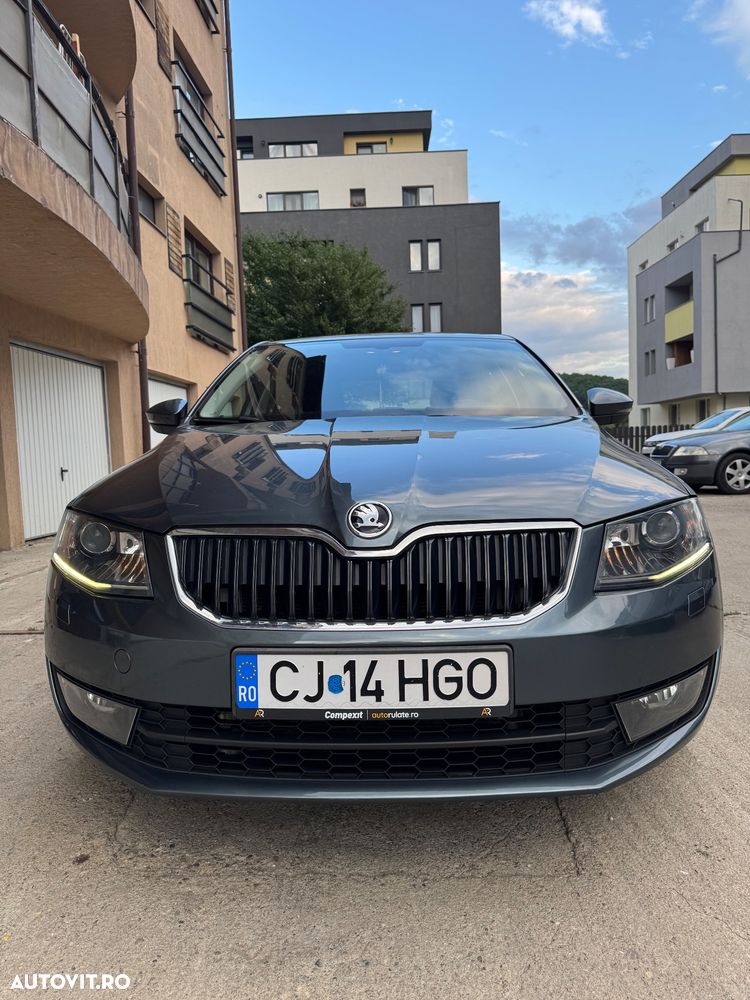 Skoda Octavia 2.0 TDI DSG Style - 19